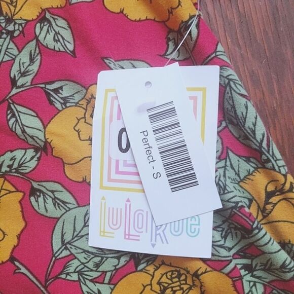 NWT 3/$40 LuLaRoe Perfect T Pink Floral S - Picture 4 of 6
